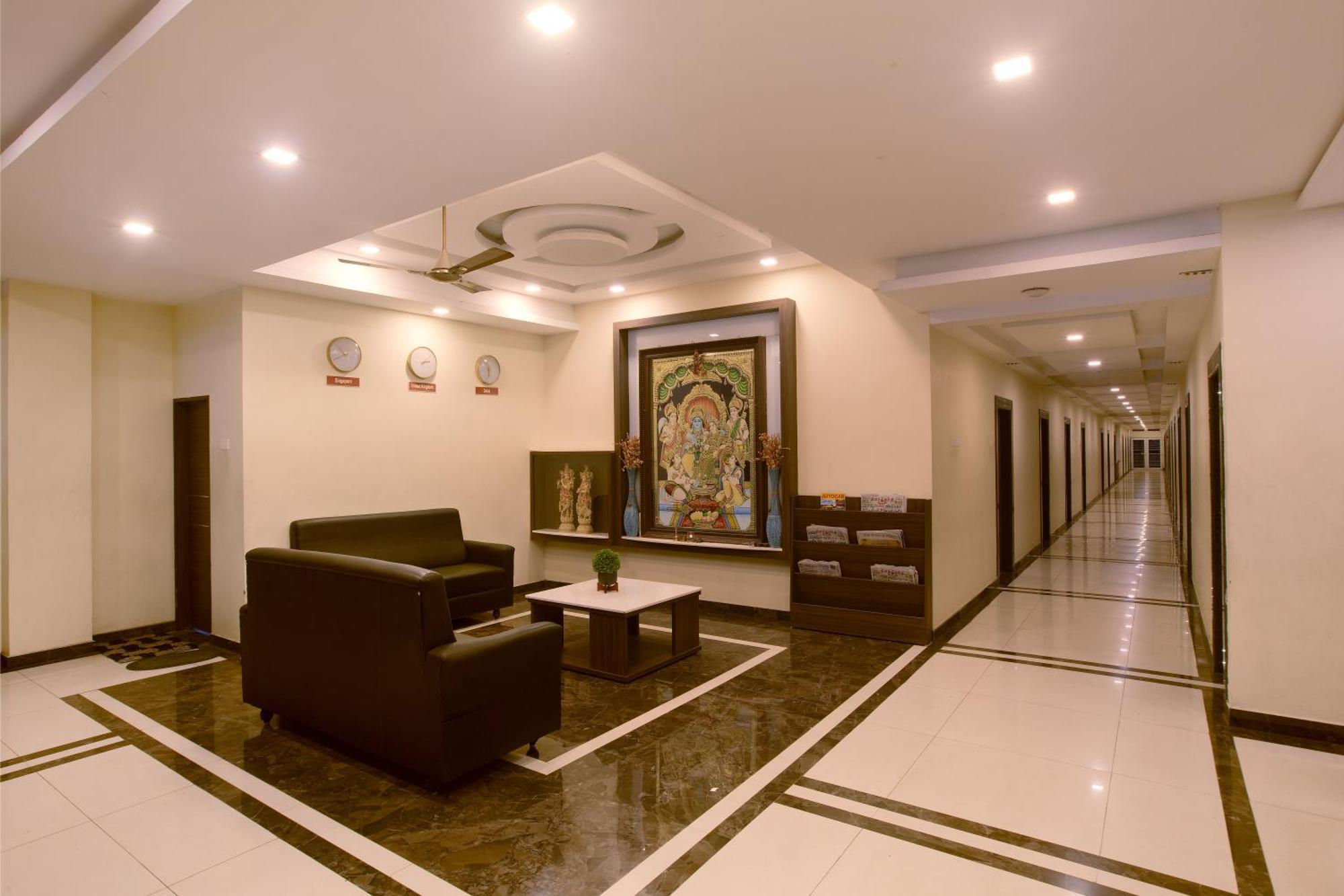 Hotel Manjhi Residency à Tiruchirappalli Extérieur photo