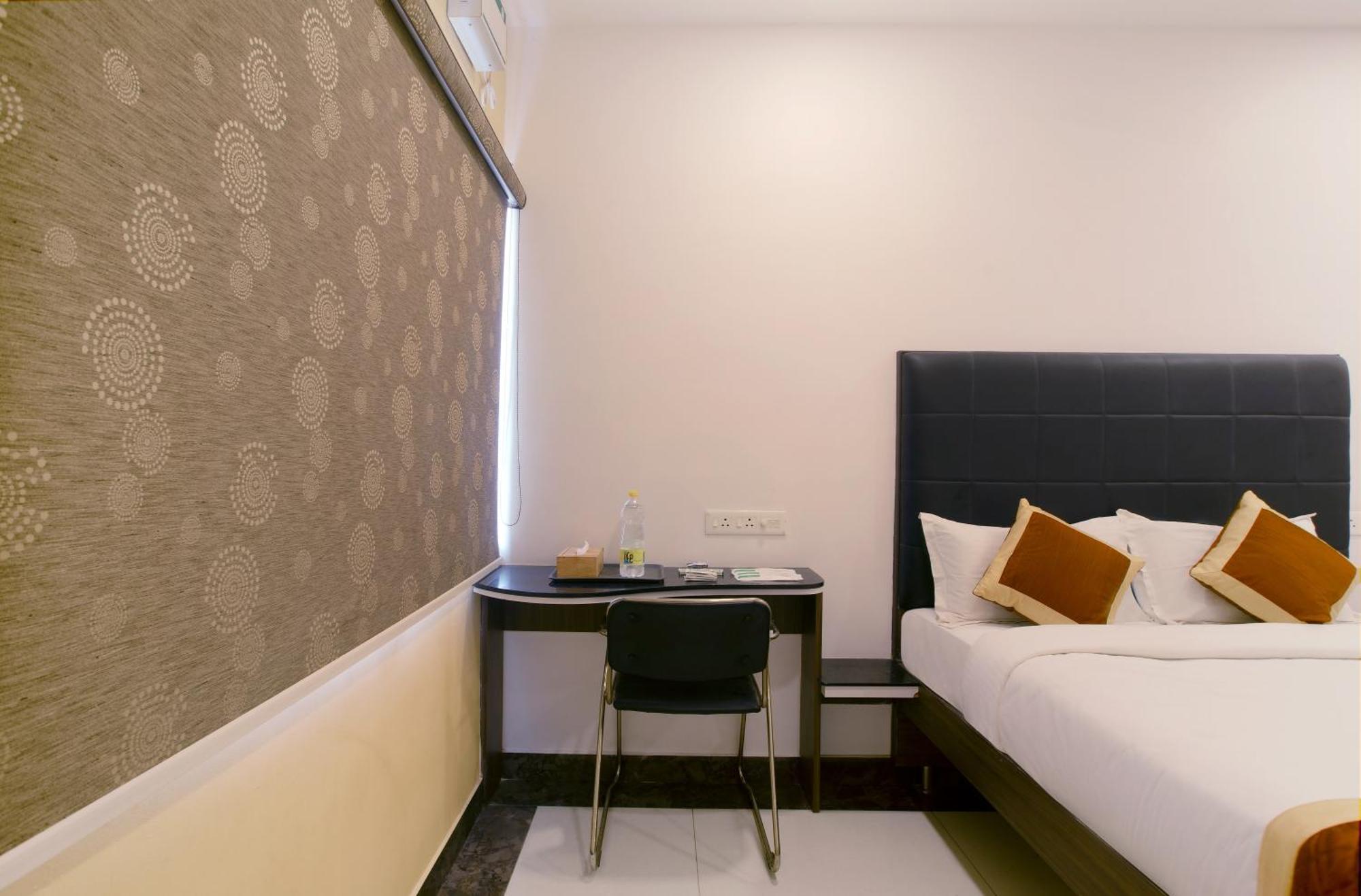 Hotel Manjhi Residency à Tiruchirappalli Extérieur photo