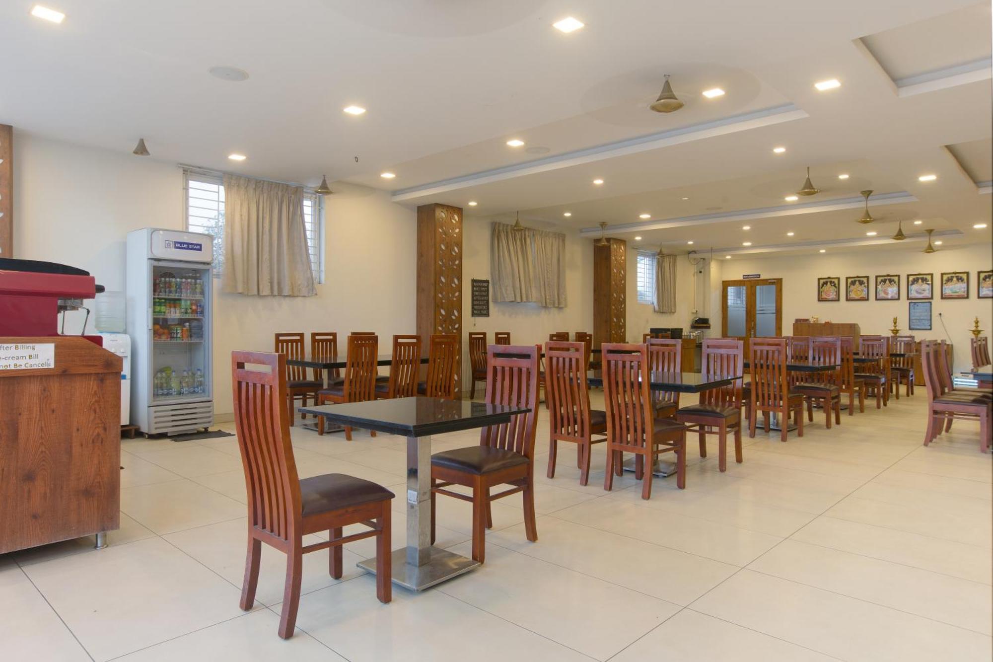 Hotel Manjhi Residency à Tiruchirappalli Extérieur photo