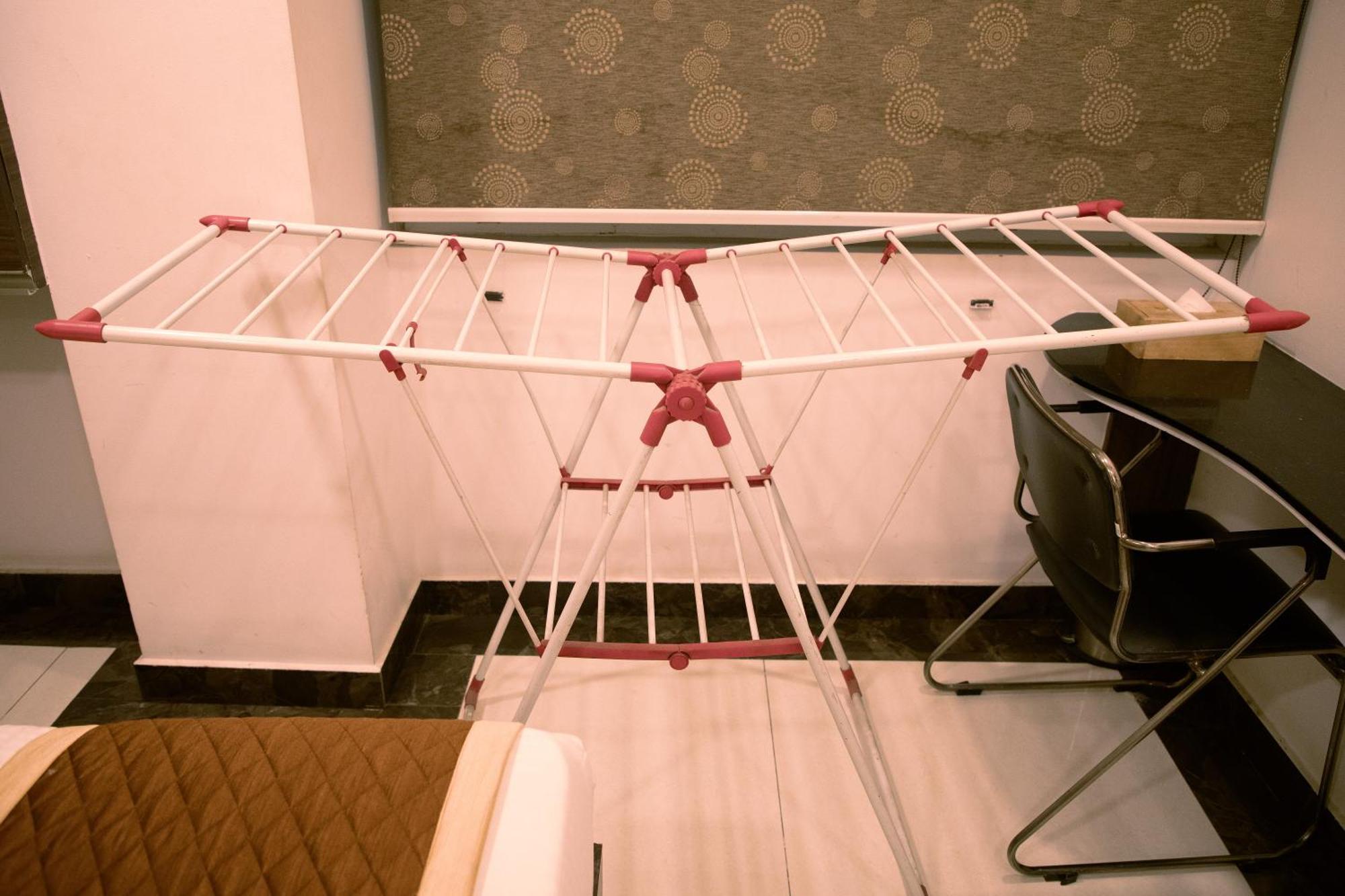 Hotel Manjhi Residency à Tiruchirappalli Extérieur photo